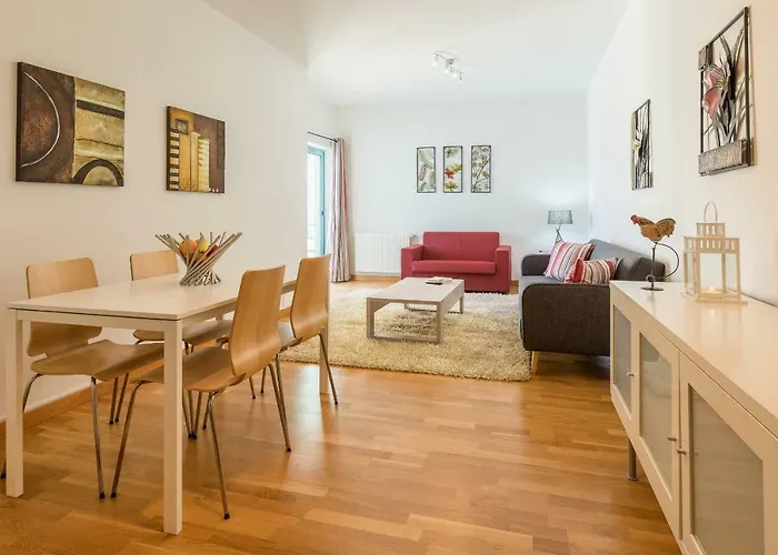 Marina View Apartment